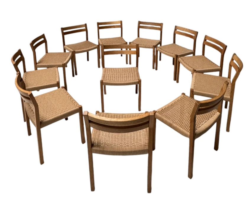 Set of 12 Mid-Century Modern 401 Dining Room Chairs by Niels Otto Møller, 1970s